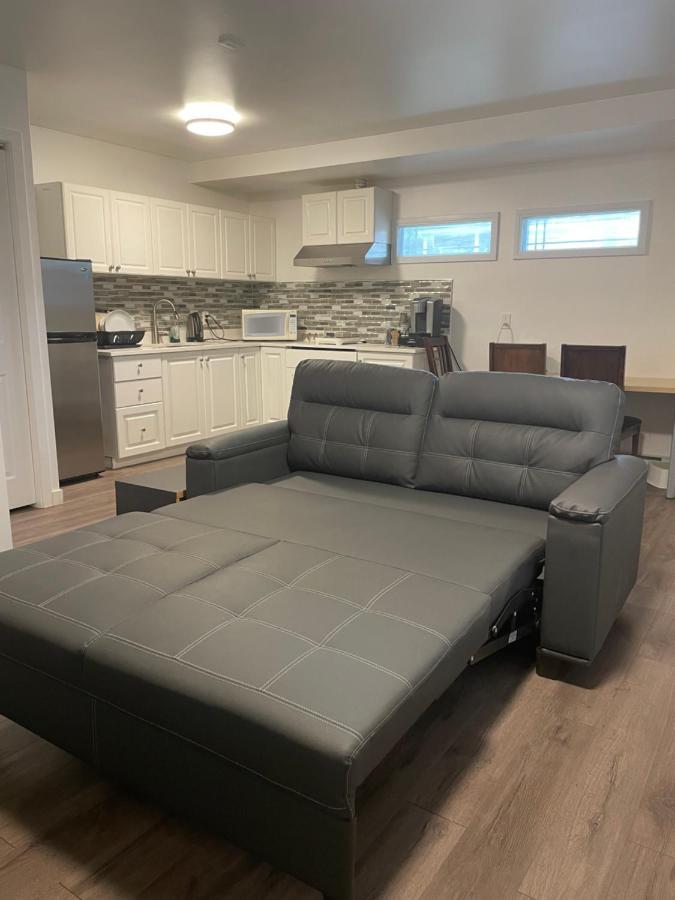 Starting Point Family House Hotel Saanich Екстериор снимка